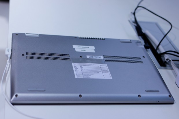 Medion Akoya S3409 (Bild: Michael Wieczorek/Golem.de)