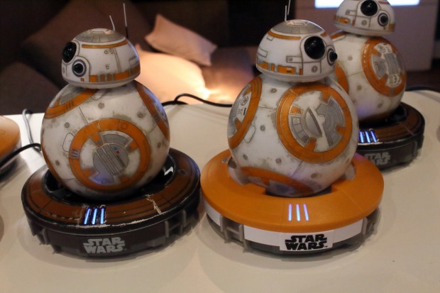 Technisch unterscheidet sich das neue Modell nicht vom bisherigen, so ist auch die Ladestation austauschbar.<br>(Alexander Merz/Golem.de)