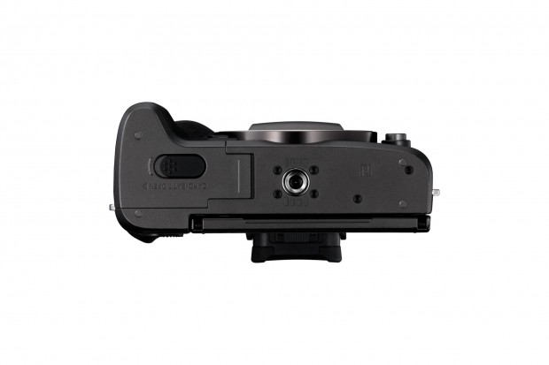 Der Griff ist st&auml;rker ausgepr&auml;gt. (Foto: Canon)