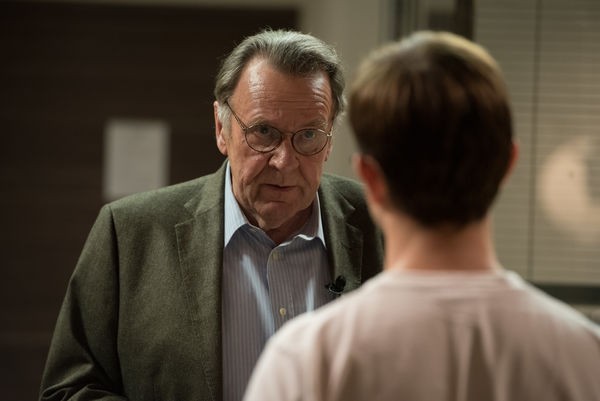 Snowden mit Ewan Ms Askill vom Guardian (Bild: Universum Films)