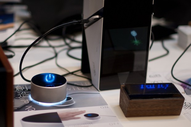 Der Knopf links besitzt einen virtuellen Touchscreen. (Foto: Andreas Sebayang/Golem.de)