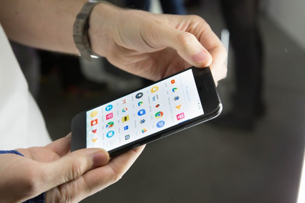 Pixel-Smartphone (Bild: Martin Wolf/Golem.de)