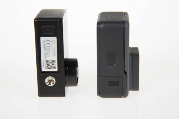 Die Yi (l.) hat ein 1/4-Zoll-Stativgewinde. (Bild: Martin Wolf/Golem.de)