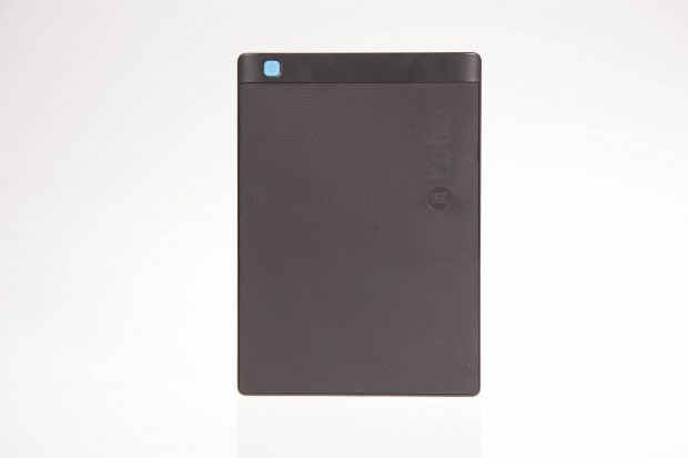 Auf der R&uuml;ckseite des Aura One gibt es nur den Ein-Aus-Schalter - das Geh&auml;use ist wasserdicht. (Bild: Martin Wolf/Golem.de)