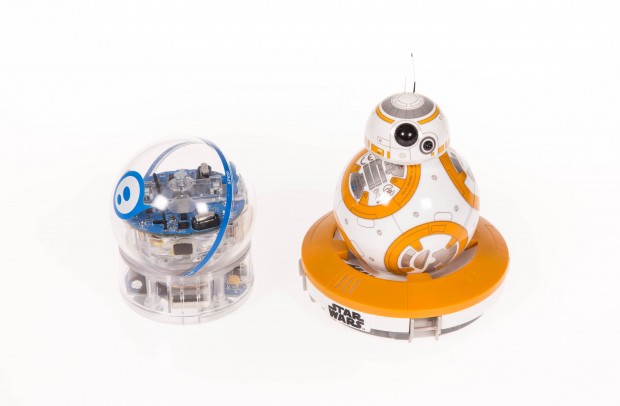Vor allem die Optik unterscheidet den SPRK+ vom BB-8. (Bild: Martin Wolf/Golem.de)