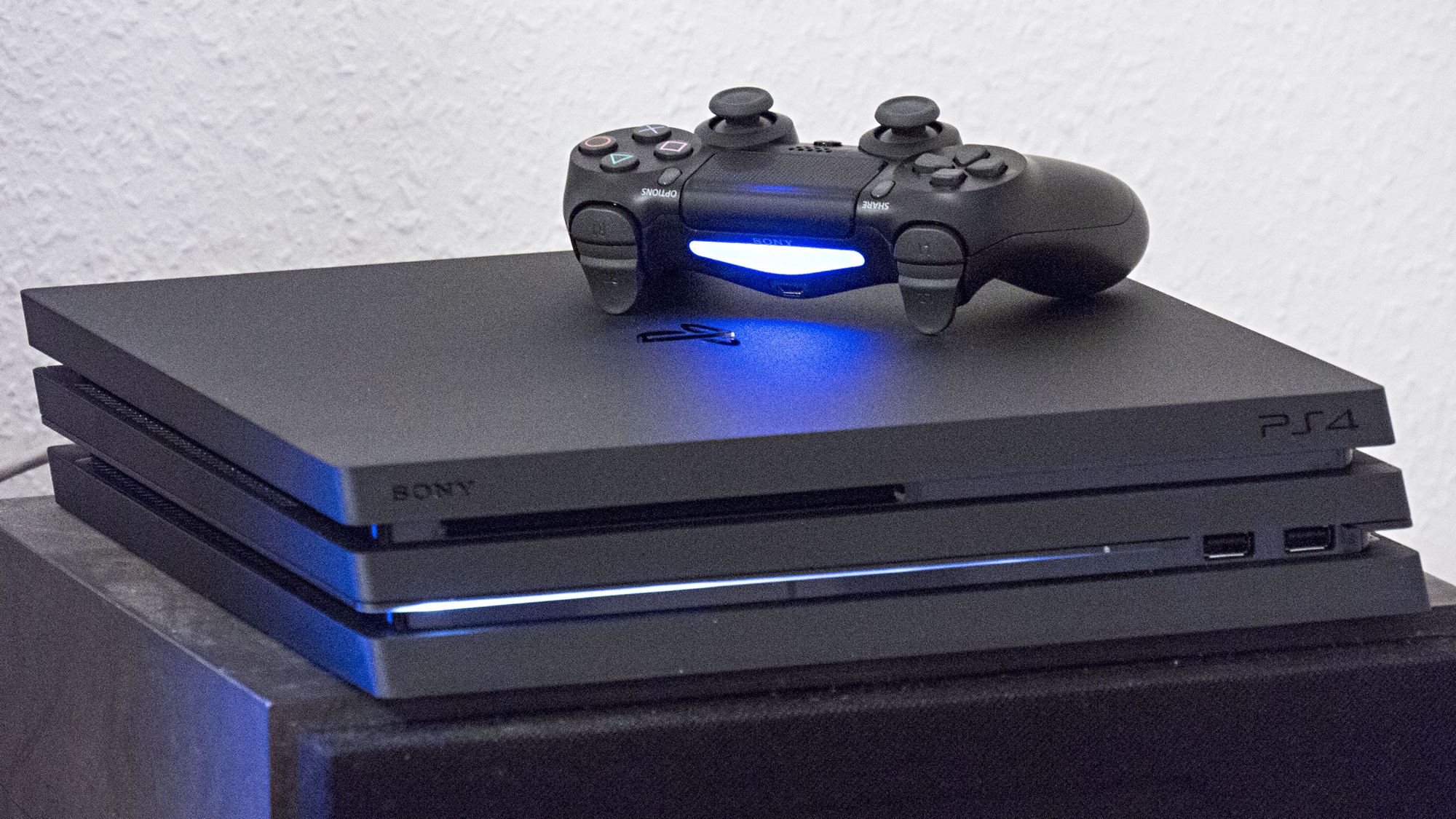 Playstation 4 Pro im Test: Für 400 Euro gibt's da wenig zu überlegen - Golem.de