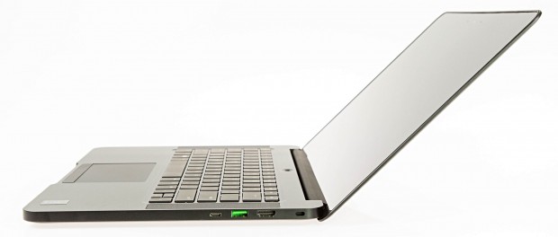 Der &Ouml;ffnungswinkel betr&auml;gt 135 Grad. (Foto: Martin Wolf/Golem.de)