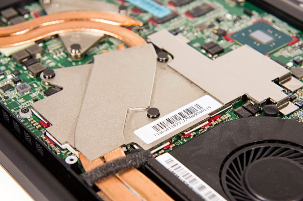 Eine davon hilft auch bei der Grafikeinheit mit. (Foto: Martin Wolf/Golem.de)