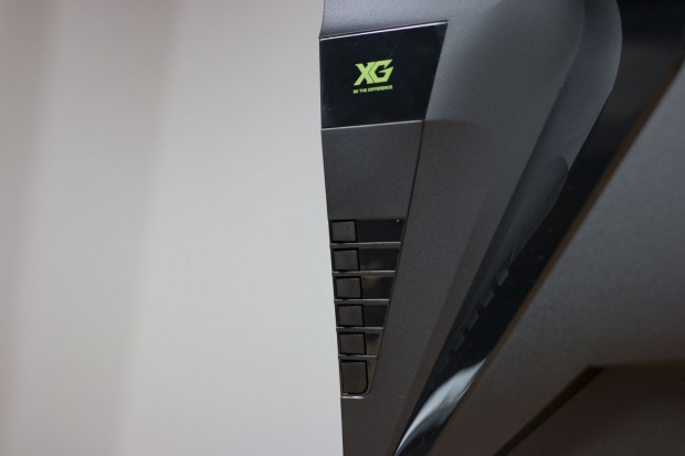 Die Bedienelemente sind an der Ger&auml;ter&uuml;ckseite, was bei Eingaben nervt. (Foto: Michael Wieczorek)