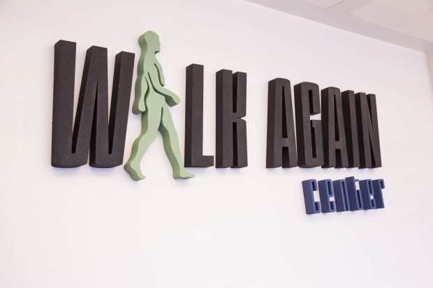 ... ist das Ziel der Physiopraxis Walk Again Center in Berlin. (Foto: Martin Wolf/Golem.de)