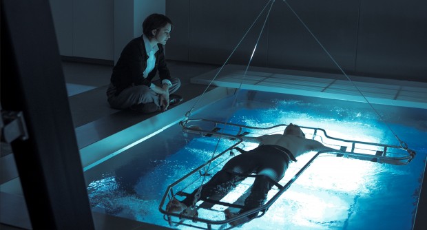 Marion Cotillard, ebenfalls Oscar-Gewinnerin, bemüht sich vergeblich um Tiefe. (Bild: 20th Century Fox)