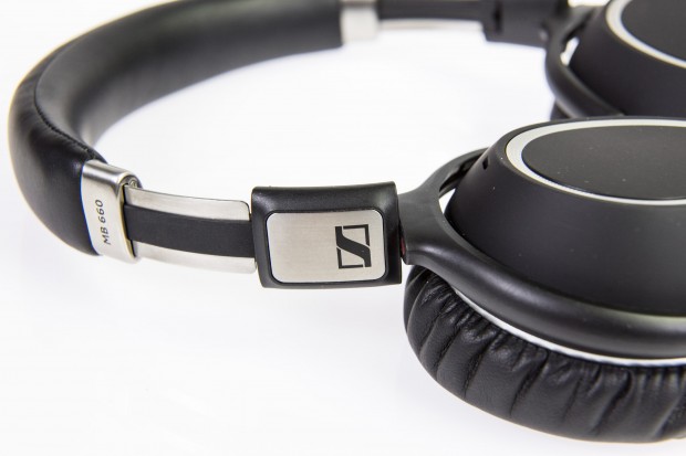 Die Verarbeitung des Sennheiser MB 660 ist hochwertig. (Foto: Martin Wolf/Golem.de)