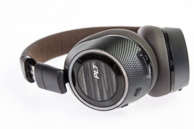 Die Geräuschunterdrückung beim Plantronics Backbeat Pro 2 lässt jedoch zu wünschen übrig. (Foto: Martin Wolf/Golem.de)