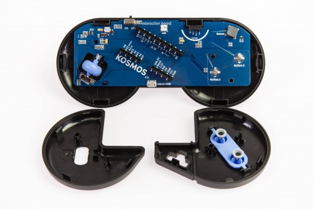 Das Sensorboard im Gamepad-Gehäuse (Bild: Martin Wolf/Golem.de)
