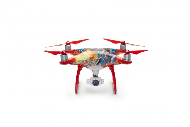 Die feuerrote Version der Phantom 4 zum chinesischen neuen Jahr (Bild: DJI)