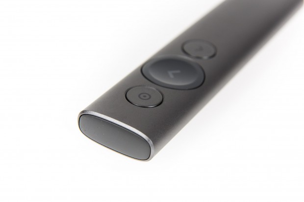 Das Geh&auml;use ist zwar abgerundet, liegt aber trotzdem nicht sehr gut in der Hand. (Foto: Martin Wolf / Golem.de)