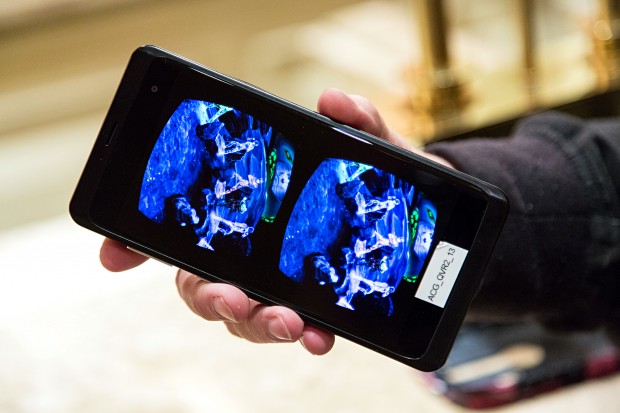 MDP mit SD835 und Power Rangers (Foto: Martin Wolf/Golem.de)
