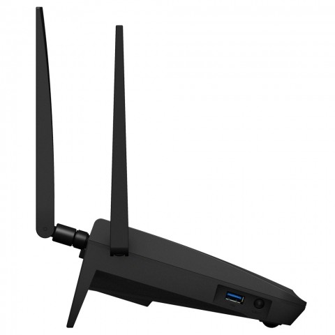RT2600ac (Bild: Synology)