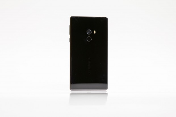 Das Mi Mix von der Rückseite (Bild: Martin Wolf/Golem.de)