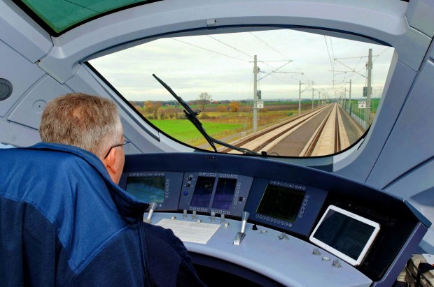 ETCS soll den Fahrer unterstützen und später automatisiertes Fahren ermöglichen. (Foto: Barteld Redaktion & Verlag/Deutsche Bahn)