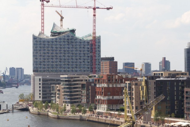 Im r&uuml;ckw&auml;rtgen Teil ist ein Hotel untergebracht - das Bild entstand 2011. (Foto: Werner Pluta/Golem.de)