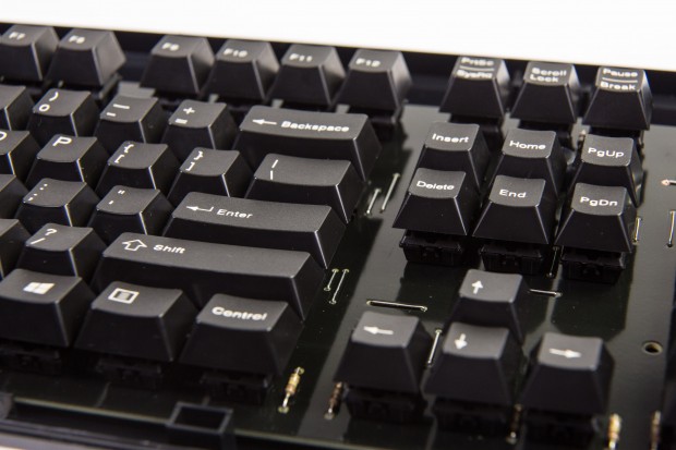 Die hohen Tastenkappen sind typisch für mechanische Tastaturen. (Bild: Martin Wolf/Golem.de)
