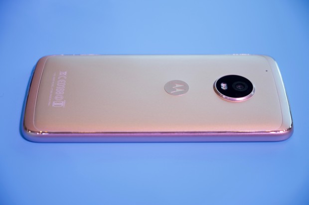 Lenovos Moto G5 Plus (Bild: Michael Wieczorek/Golem.de)