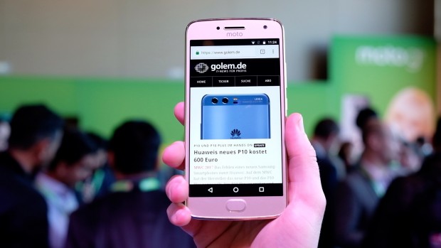 Lenovos Moto G5 Plus (Bild: Michael Wieczorek/Golem.de)
