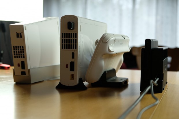 Nintendo Switch im Größenvergleich mit Wii U und Wii (Foto: Michael Wieczorek/Golem.de)