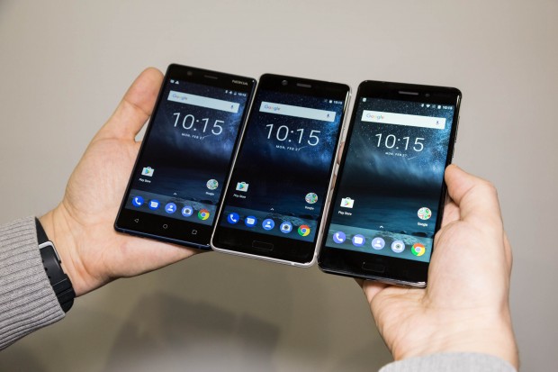 Alle drei neuen Nokia-Modelle nebeneinander: links das Nokia 3, in der Mitte das Nokia 5, rechts das Nokia 6 (Bild: Martin Wolf/Golem.de)