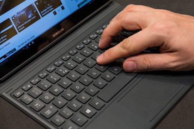 Die Tasten haben einen angenehmen Druckpunkt. (Bild: Martin Wolf/Golem.de)