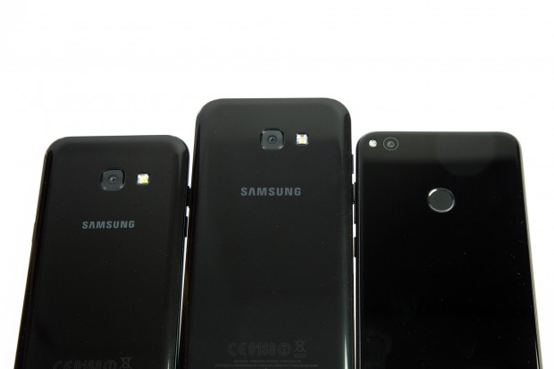 Das Galaxy A3 hat eine 13-Megapixel-Kamera, das Galaxy A5 eine 16-Megapixel-Kamera und das P8 Lite eine 12-Megapixel-Kamera (Bild: Tobias Költzsch/Golem.de)