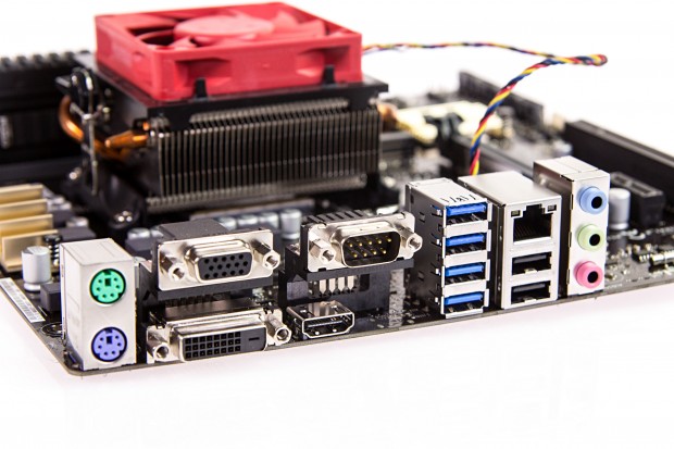 Die Platine nutzt kein USB 3.1 Gen2. (Foto: Martin Wolf/Golem.de)