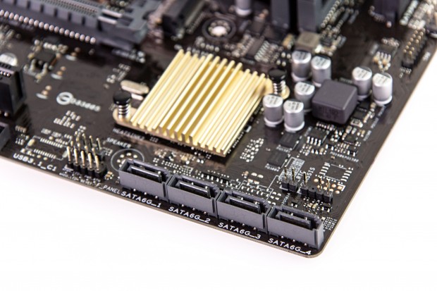 4x Sata reicht für die meisten Nutzer. (Foto: Martin Wolf/Golem.de)