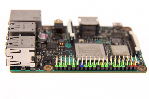 ... die farblich markierten Pins hingegen praktisch. (Bild: Martin Wolf/Golem.de)