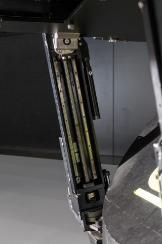 Diese Spindel hebt und senkt den Arm. (Foto: Werner Pluta/Golem.de)