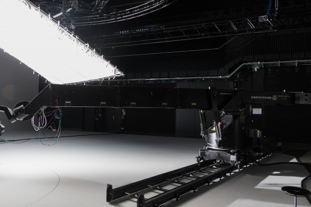 Milo Long Arm ist der größte Roboter von Mastermoves. Der Ausleger kann verkürzt werden. (Foto: Werner Pluta/Golem.de)