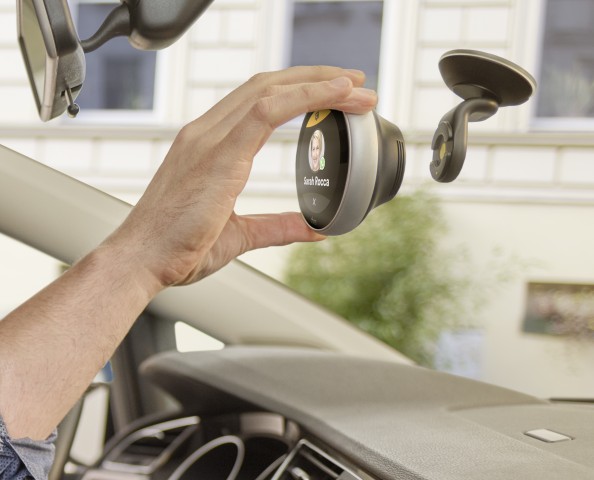 Chris hat eine magnetische Halterung. (Bild: German Autolabs)