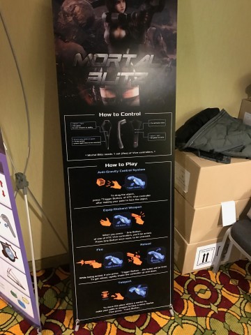 Die Bedienungsanleitung für ein Actionspiel-Demo (Foto: Peter Steinlechner/Golem.de)