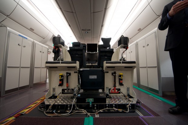 Gut zu sehen ist das Notfall-Equipment ... (Foto: Andreas Sebayang)