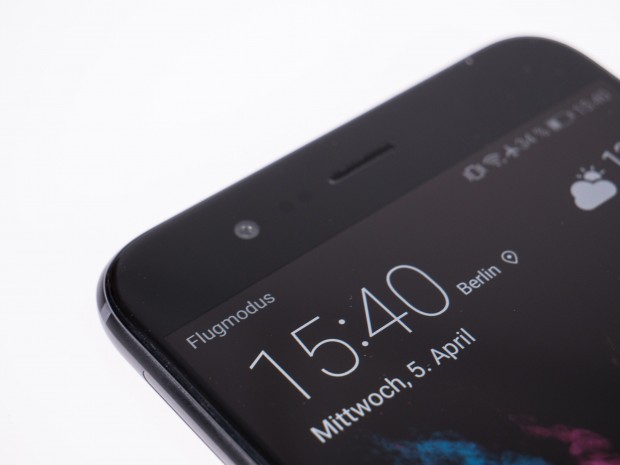 Vorne ist eine 8-Megapixel-Kamera eingebaut. (Bild: Martin Wolf/Golem.de)