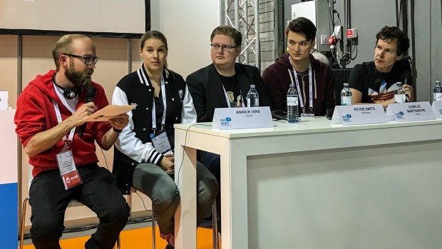 Moderator Michael Albertshauser, Annick Vins (Ubisoft), Peter Smits, Camille Martinache (Nevaly), Fabian Doehla (CD Projekt Red) (v. l. n. r.) (Foto: Peter Steinlechner/Golem.de)