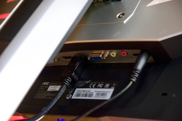 Die Anschl&uuml;sse des AOC AG352QCX (Foto: Michael Wieczorek/Golem.de)