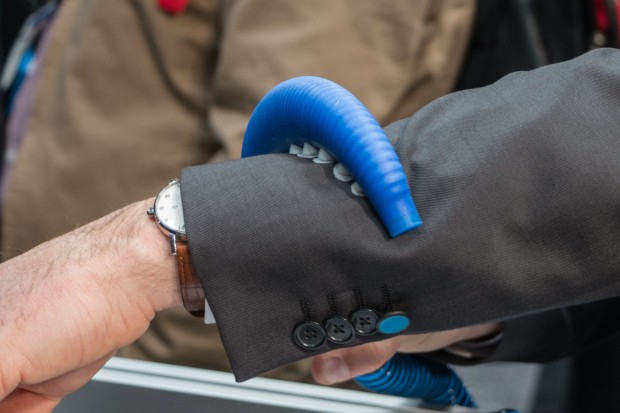 Der Octopus Gripper besteht aus weichem Silikon. (Foto: Werner Pluta/Golem.de)