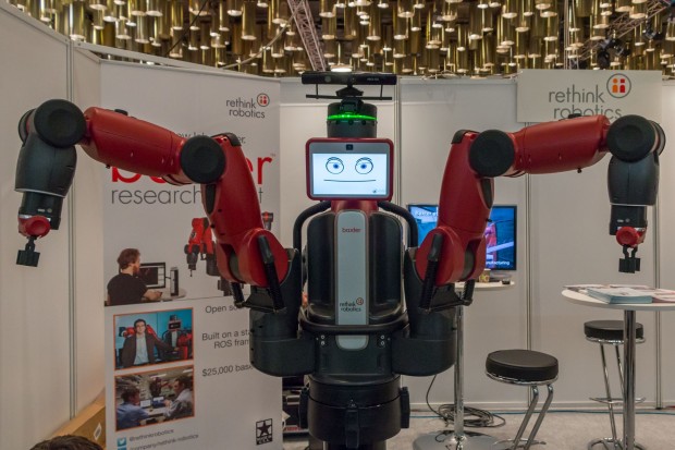 Das US-Unternehmen Rethink Robotics ist mit Baxter - hier auf der Iros 2015 in Hamburg - ein Vorreiter der Cobots. (Foto: Werner Pluta/Golem.de)