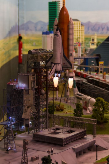 ... und startendes Spaceshuttle. (Foto: Werner Pluta/Golem.de)