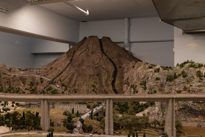 Zuletzt wurde der Abschnitt Italien eröffnet - mit Vesuv ... (Foto: Werner Pluta/Golem.de)