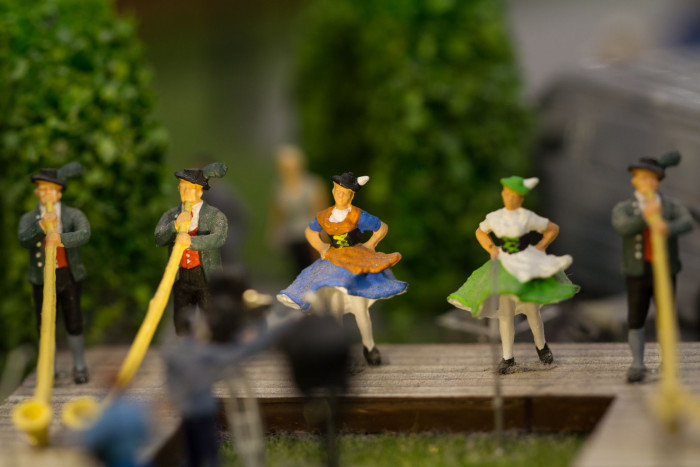 Zum Flair der Anlage tragen die vielen Figuren bei, ... (Foto: Werner Pluta/Golem.de)