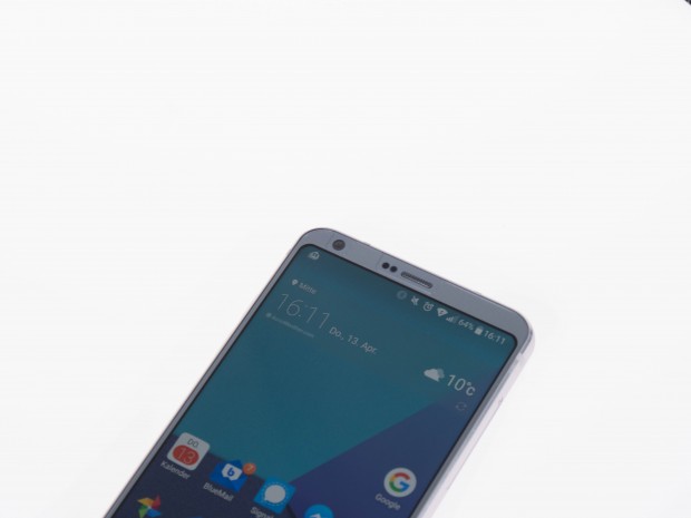 Das G6 hat ein Displayformat von 2:1 oder 18:9; die beiden Samsung-Smartphones haben das Format 18,5:9. (Bild: Martin Wolf/Golem.de)