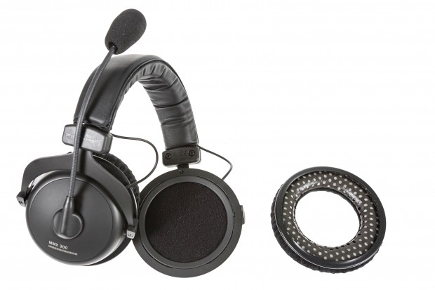 Die Ohrpolster sind abnehmbar. (Foto: Martin Wolf/Golem.de)